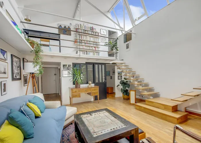 Paris Super Loft Overtop