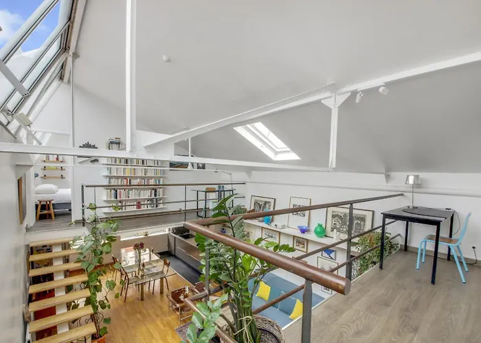 Paris Super Loft Overtop